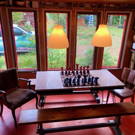 Chalet En Bois Rond Mauricie サン・タレクシ・デ・モン エクステリア 写真